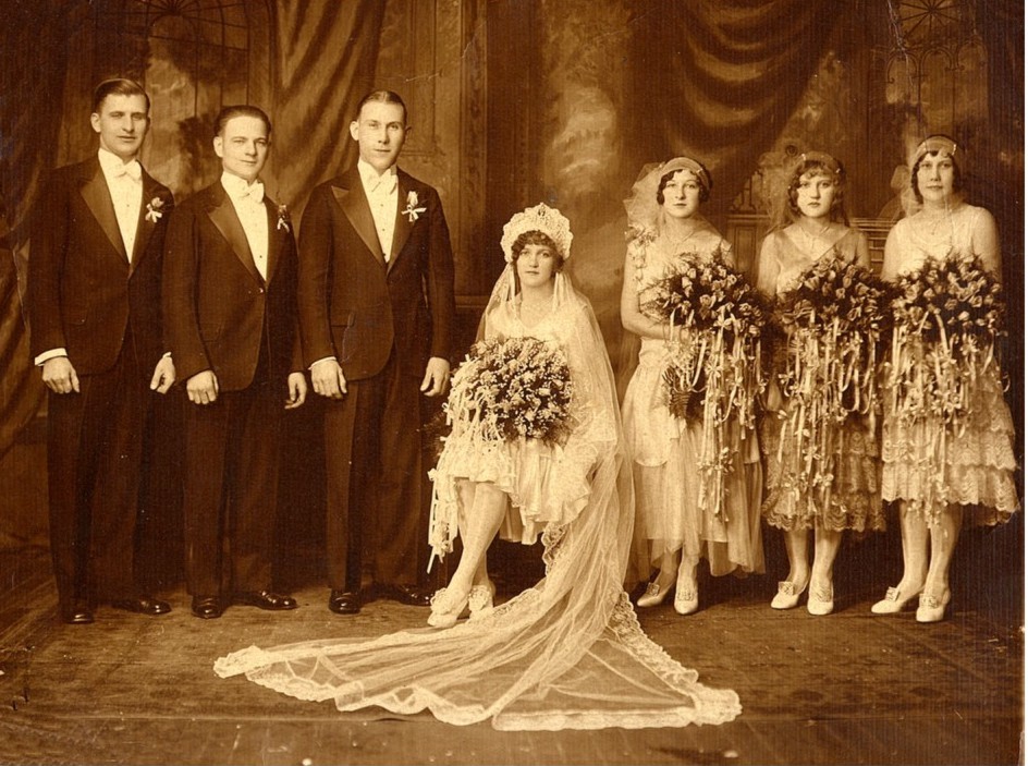  Marty Marcinkowski center on their wedding day January 181930 where 